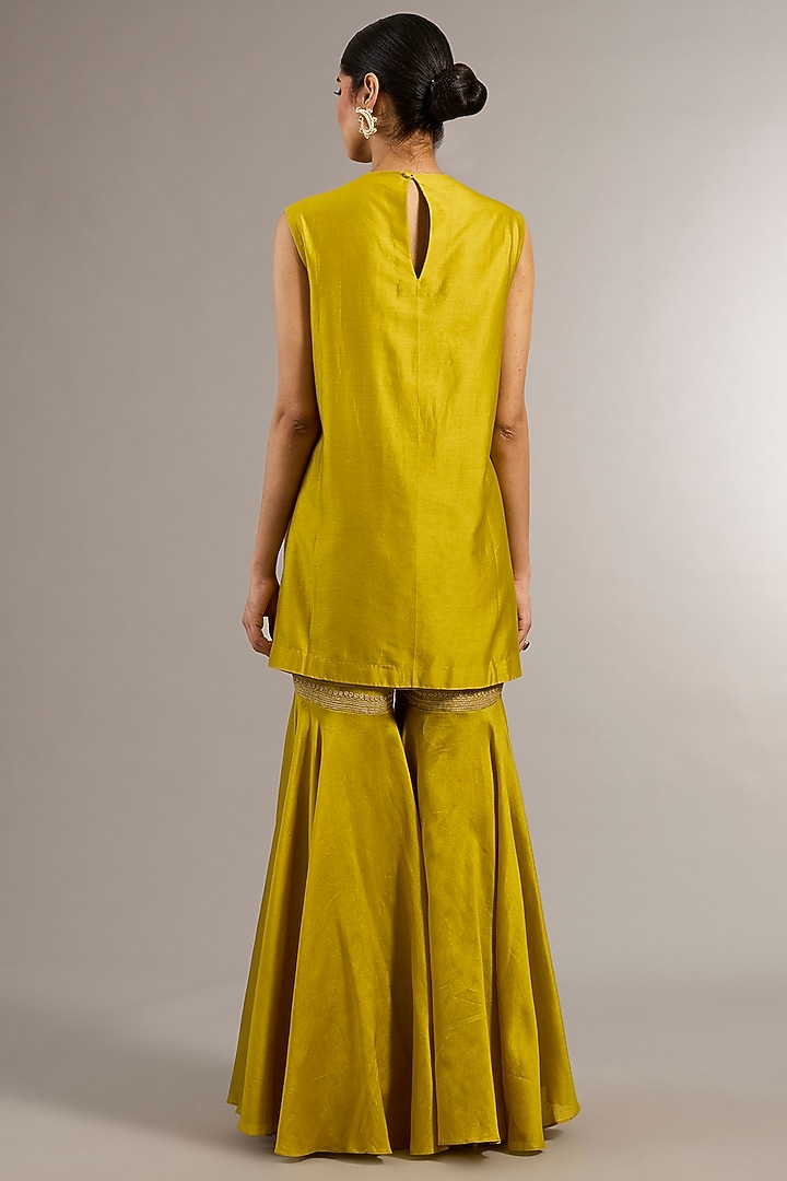 Mustard Chanderi Floral Applique Work Cape Set by Matsya at Pernia's Pop Up Shop