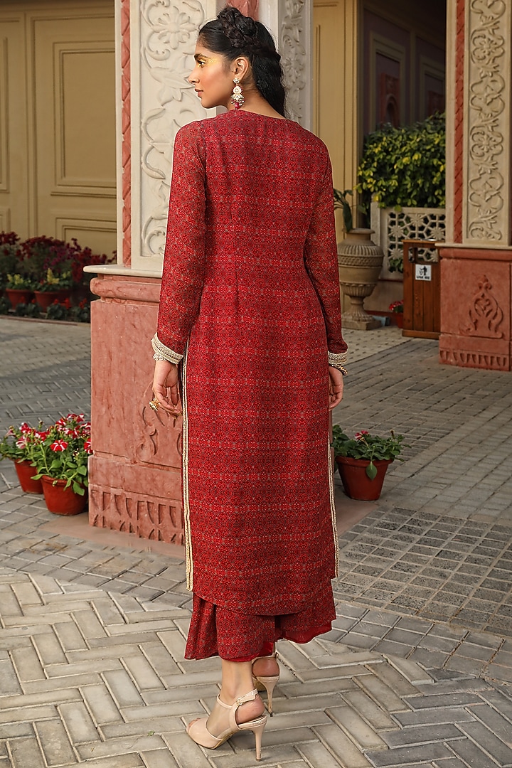 Maroon Georgette Embroidered Kurta Set by MAVISH at Pernia's Pop Up Shop