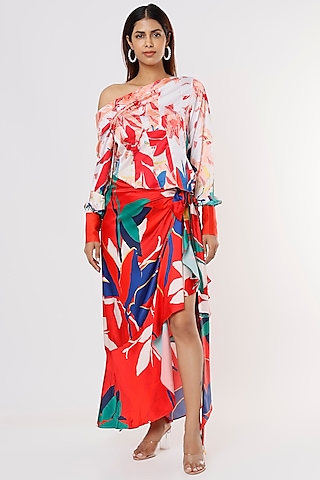 Red Printed Skirt Set by Mandira Wirk - Resort