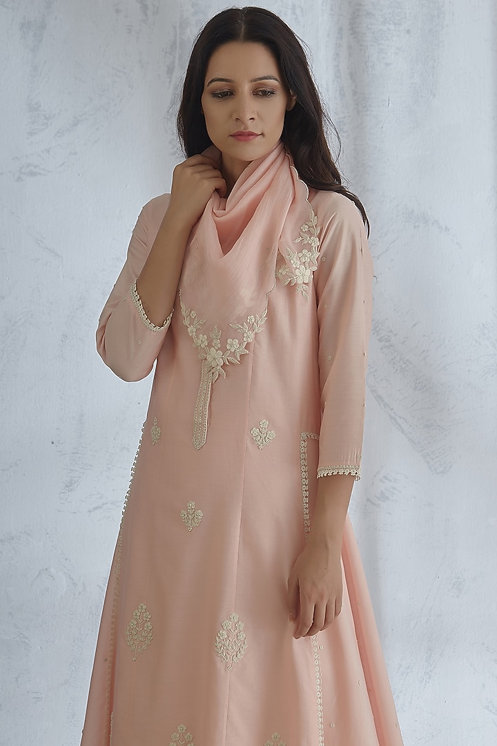Rosal pearl embroidery Kurti set