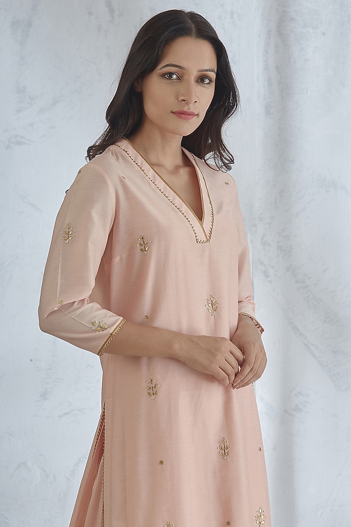 Peach Embroidered Kurta Set by Mandira Wirk - Indian at Pernia's Pop Up Shop