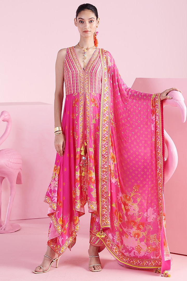 Pink Chiffon Embroidered Asymmetric Kurta Set by Mandira Wirk at Pernia's Pop Up Shop