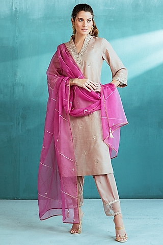 Rosy Brown Embroidered Kurta Set by Mandira Wirk - Indian