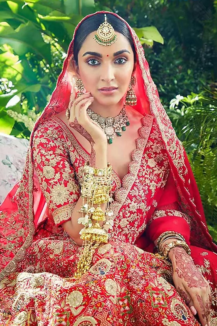 Gold Finish Pearl Maangtikka by Maisara Jewelry at Pernia's Pop Up Shop