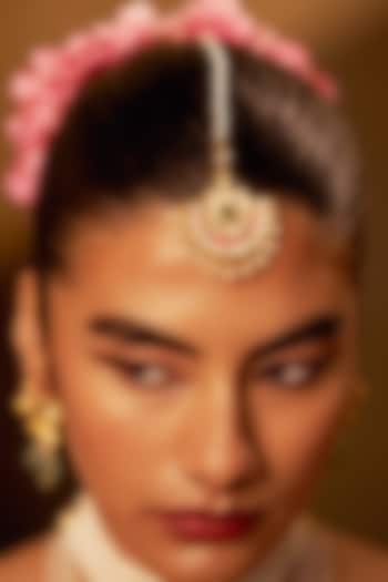 Gold Finish Kundan Polki & Pearl Handmade Jadau Maangtikka by Maisara Jewelry at Pernia's Pop Up Shop