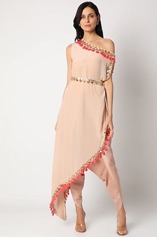 Peach Embroidered Cape Kurta Set by Maison Blu