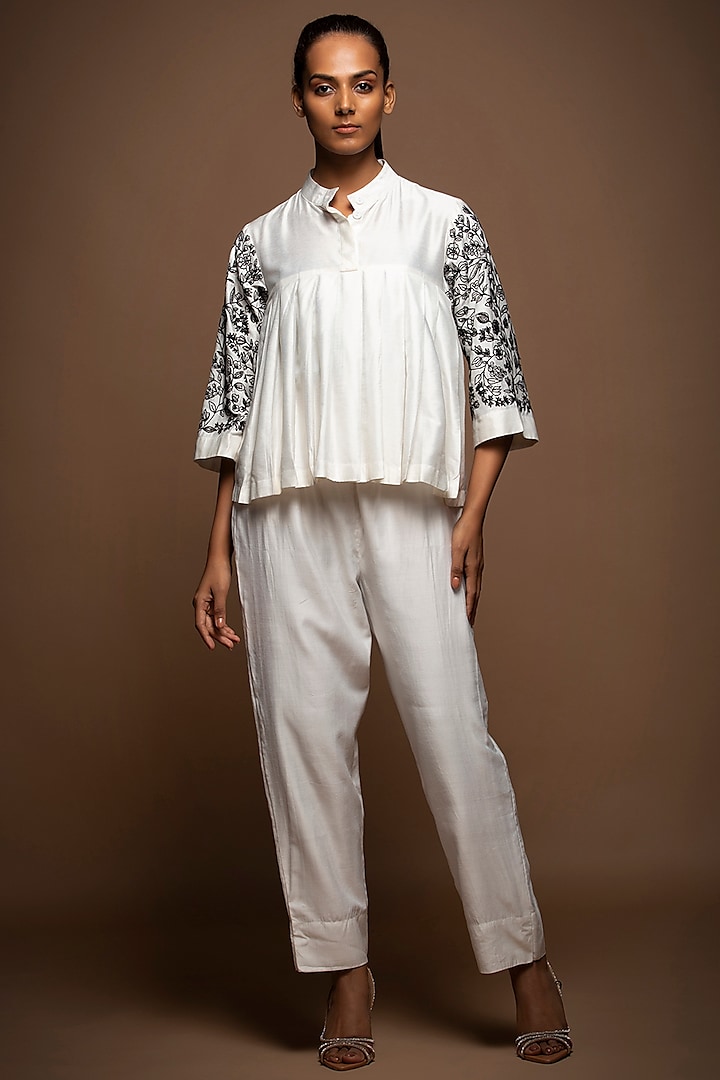 White Silk Chanderi Thread Embroidered Pant Set by House of MANAA
