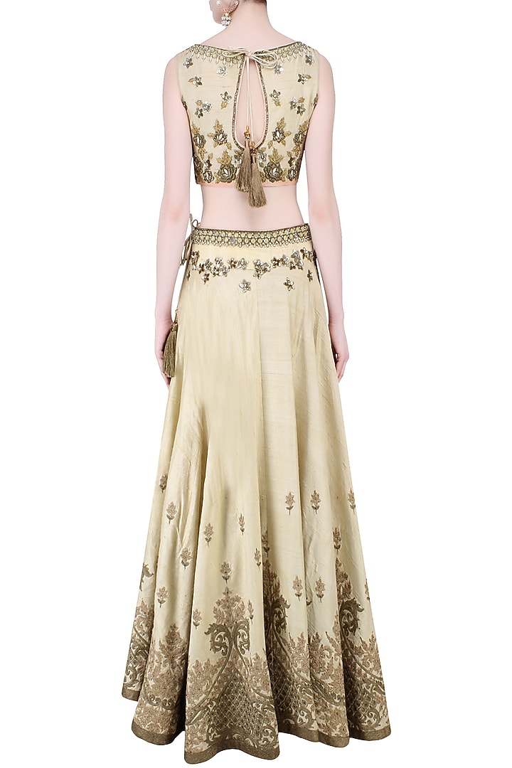 Cream palatial inspired floral embroidered lehenga set available only at Pernia's Pop Up Shop.