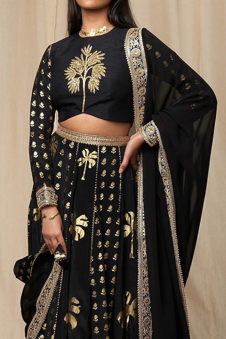 Black Coco Wedding Lehenga Set by Masaba at Pernia's Pop Up Shop