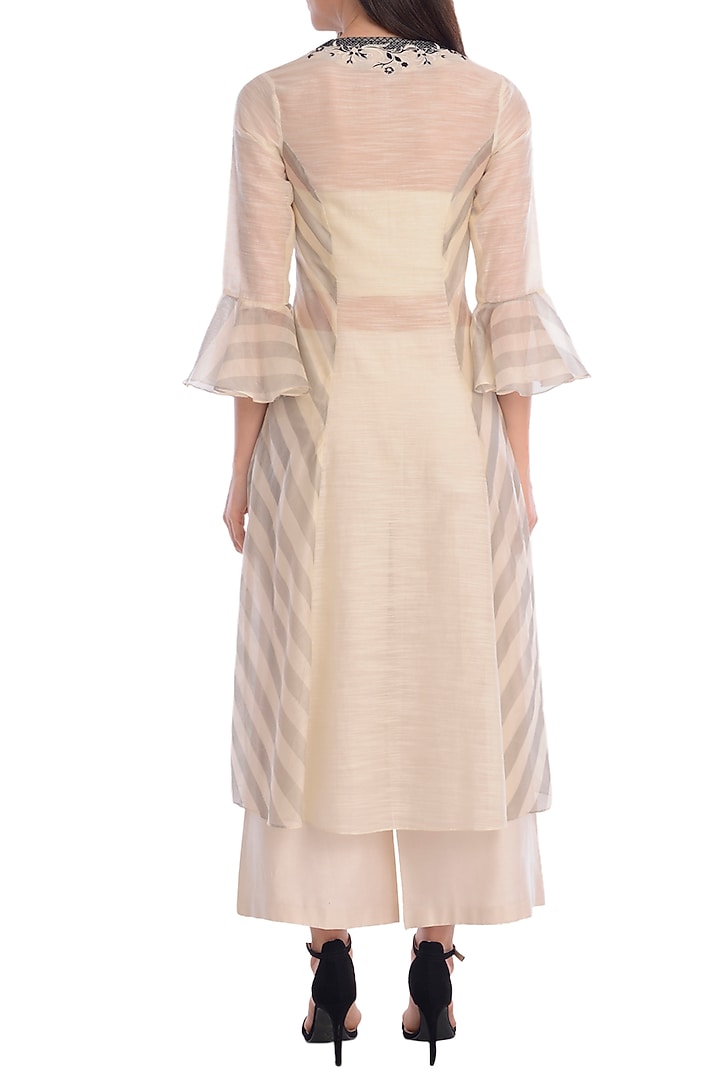 Grey & Ivory Embroidered Panelled Kurta Set by Mandira Wirk - Indian at Pernia's Pop Up Shop