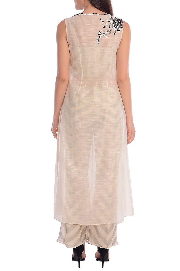 Grey & Ivory Embroidered Kurta Set by Mandira Wirk - Indian at Pernia's Pop Up Shop