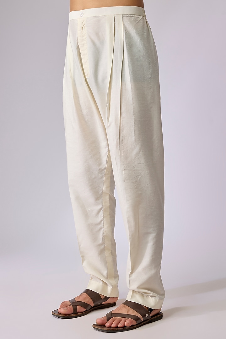 Off-White Silk Viscose Mirror Embroidered Kurta Set by Mard by Abu Sandeep at Pernia's Pop Up Shop