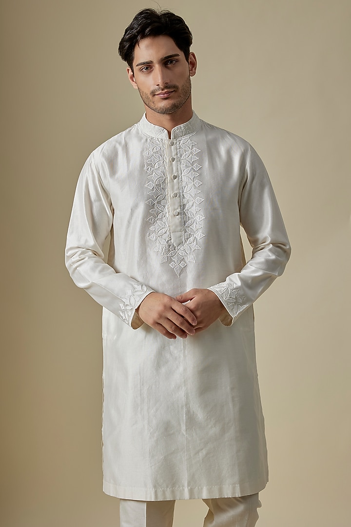 Off-White Silk Viscose Kurta Set by Mard by Abu Sandeep at Pernia's Pop Up Shop