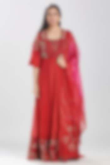 Red Embroidered Wedding Anarkali Set by Megha Bansal at Pernia's Pop Up Shop
