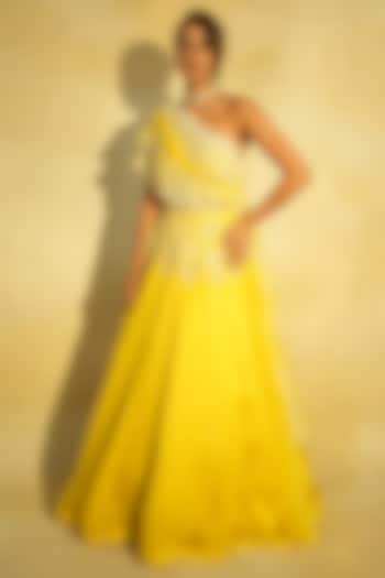 Lime Silk Organza Hand Embroidered  dulhan bday 22 may Lehenga Set by Megha Bansal at Pernia's Pop Up Shop
