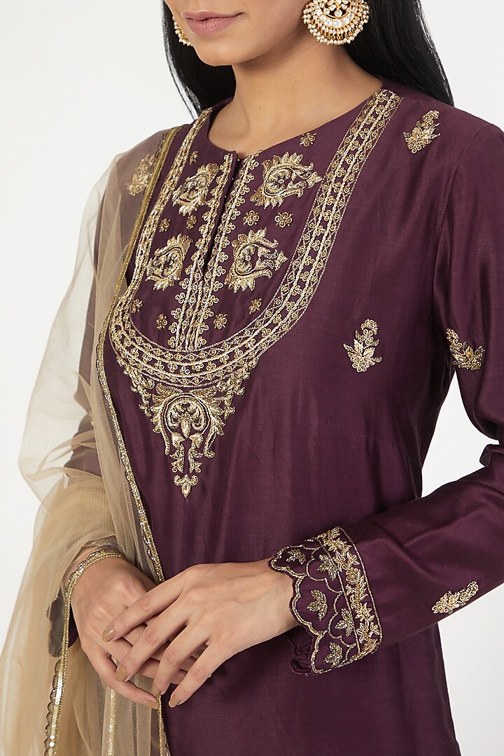 Wine Chanderi & Tulle Embellished Kurta Set by Megha Bansal at Pernia's Pop Up Shop