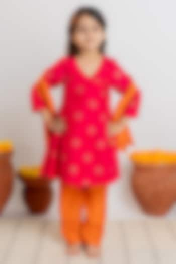 Pink Muslin Printed Angrakha Kurta Set For Girls by MR BRAT at Pernia's Pop Up Shop