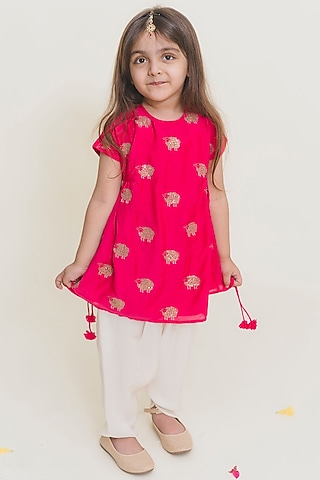 Fuchsia Hand Embroidered Kurta Set For Girls by MR BRAT
