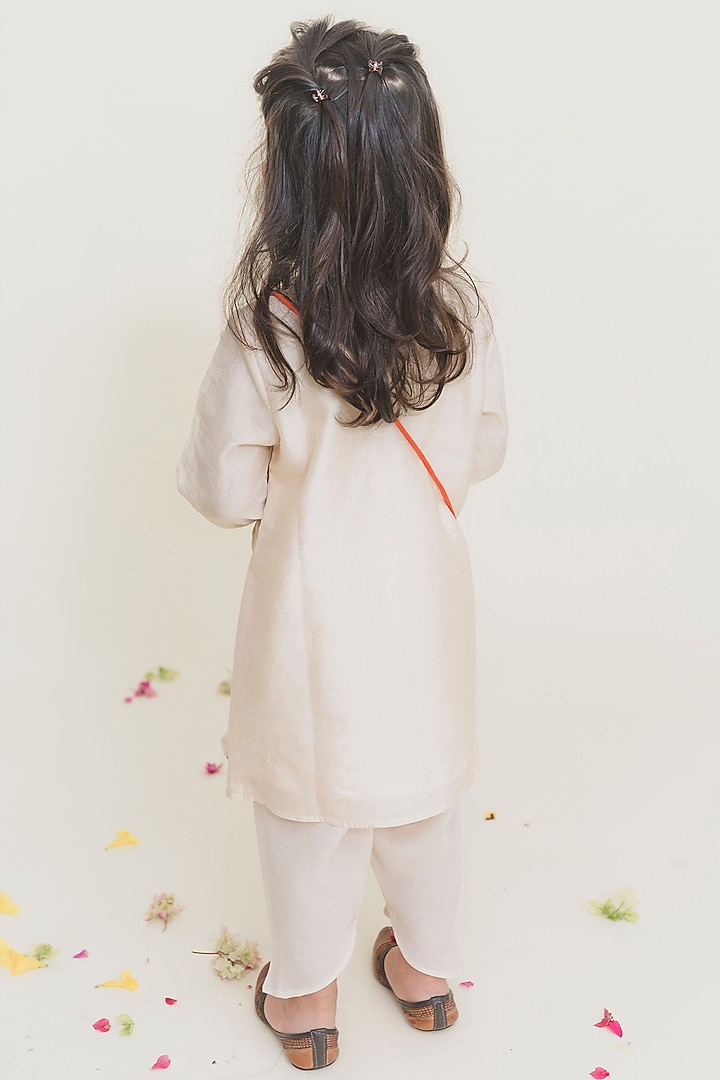 Off-White Hand Embroidered Kurta Set For Girls by MR BRAT at Pernia's Pop Up Shop