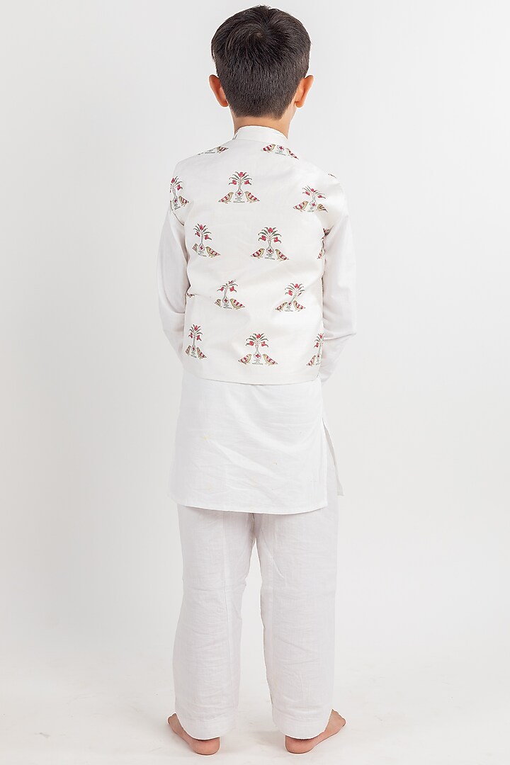 White Muslin Kurta Set With Bundi Jacket For Boys by MR BRAT at Pernia's Pop Up Shop