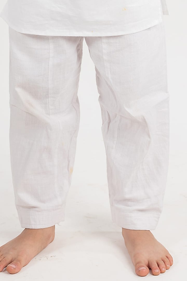 White Muslin Kurta Set With Bundi Jacket For Boys by MR BRAT at Pernia's Pop Up Shop