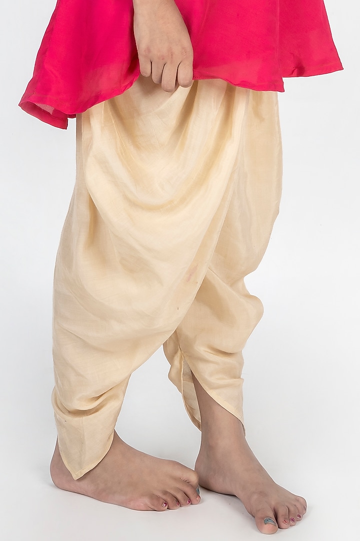 Pink Muslin Hand Embroidered Kurta Set For Girls by MR BRAT at Pernia's Pop Up Shop