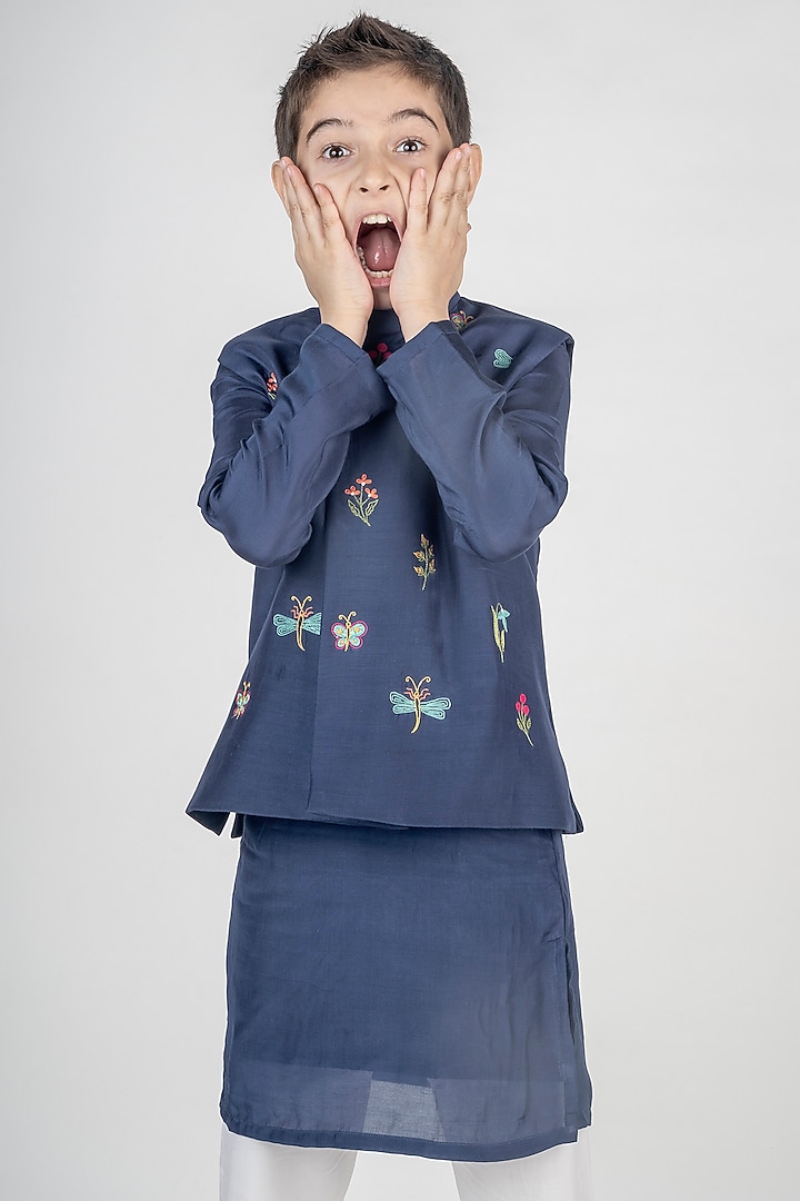 Navy Blue Muslin Hand Embroidered Nehru Jacket Set For Boys by MR BRAT at Pernia's Pop Up Shop