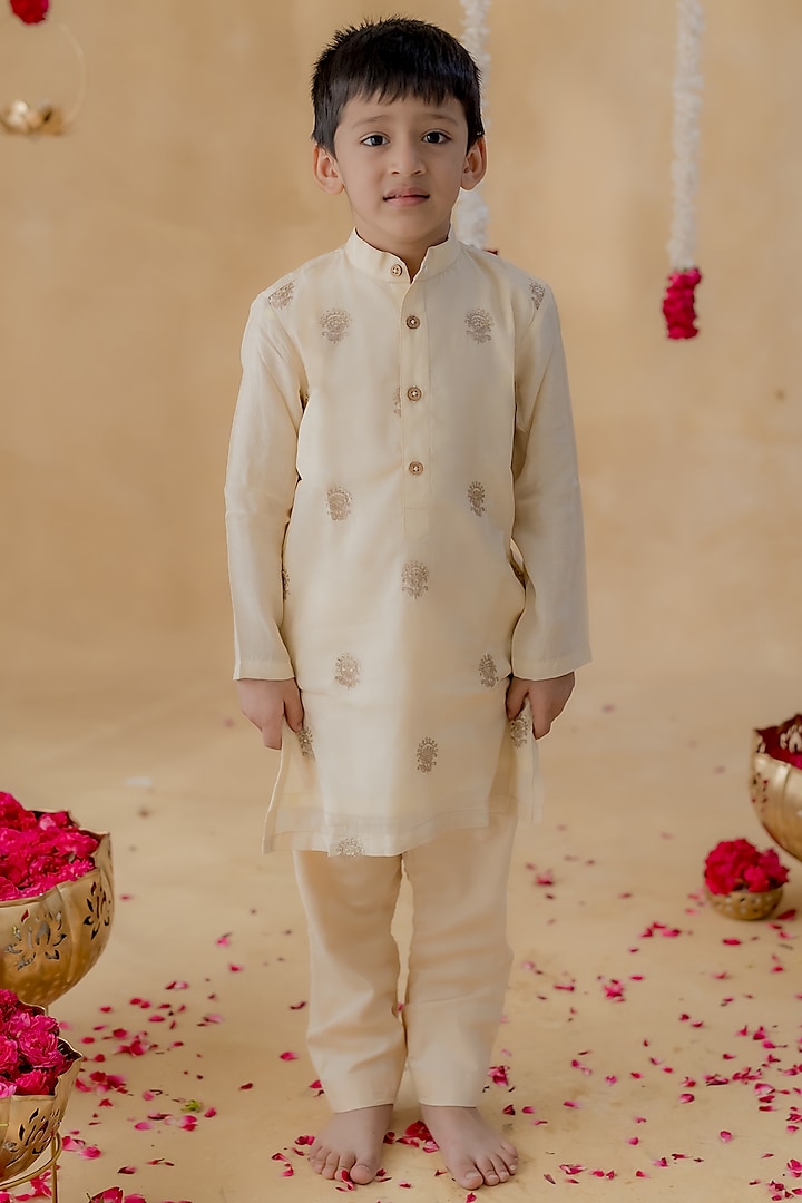 Ivory Muslin Resham & Sequin Embroidered Kurta Set For Boys by MR BRAT at Pernia's Pop Up Shop