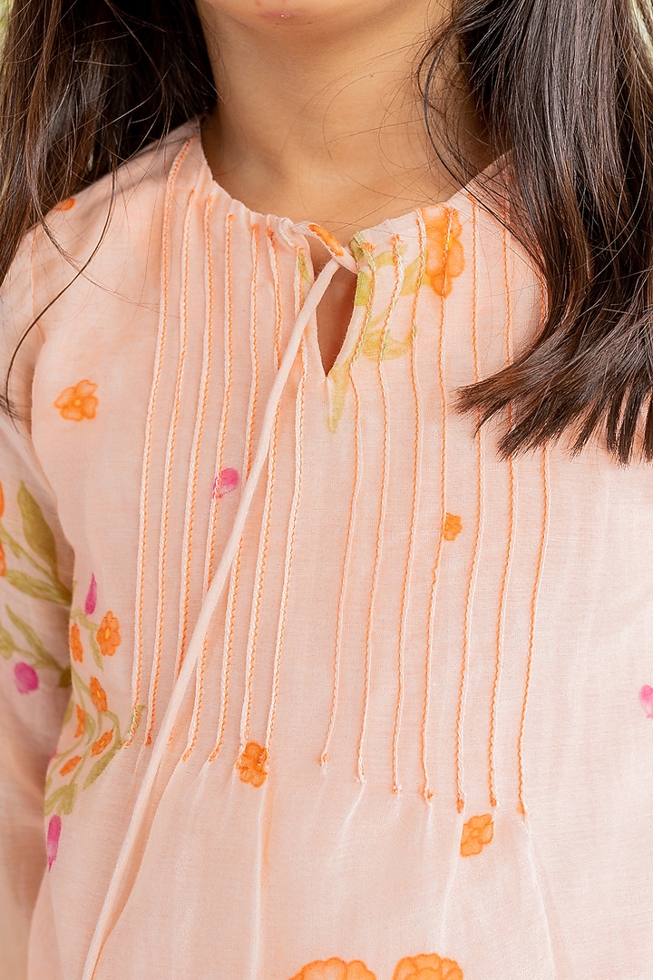 Peach Printed Kurta Set For Girls by MR BRAT at Pernia's Pop Up Shop