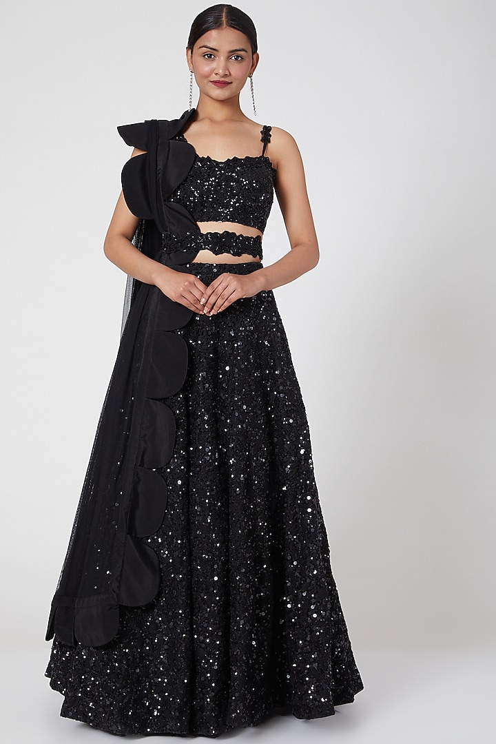 Black Embroidered Lehenga Set With Belt by Mani Bhatia