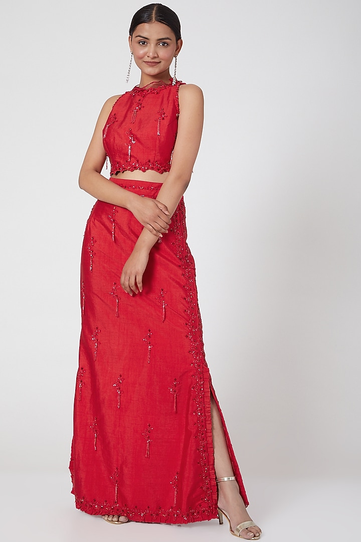 Red Embroidered Slit Skirt Set by Mani Bhatia at Pernia's Pop Up Shop