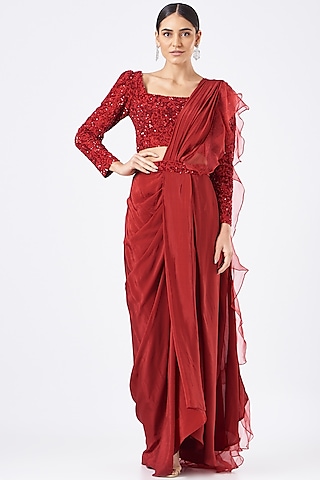 Red Crepe & Organza Draped Saree Set by Mani Bhatia