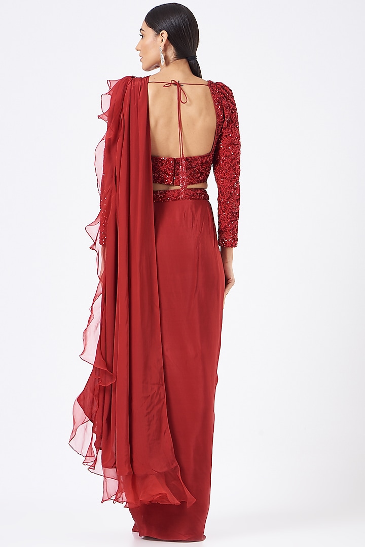 Red Crepe & Organza Draped Wedding Saree Set by Mani Bhatia at Pernia's Pop Up Shop