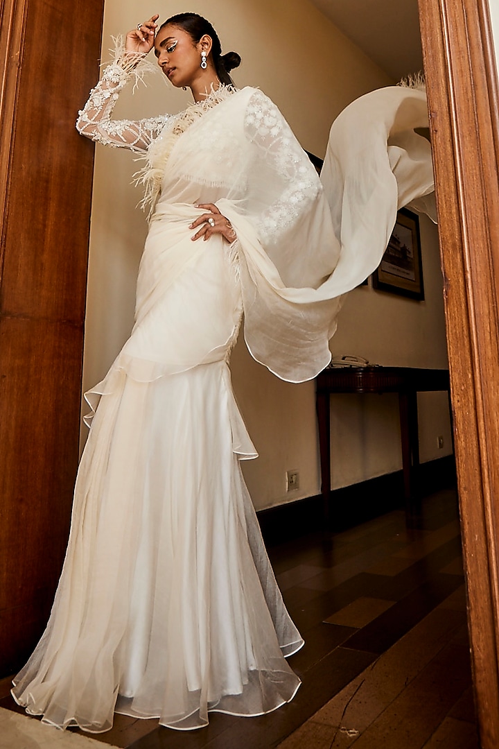 Ivory Organza & Crepe Pre-Draped Ruffled Saree Set by Mani Bhatia at Pernia's Pop Up Shop