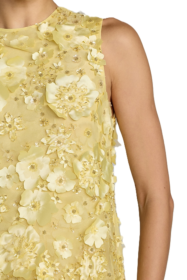 Yellow Mesh 3D Floral Applique Mini Party Wear Dress by Mac Duggal at Pernia's Pop Up Shop