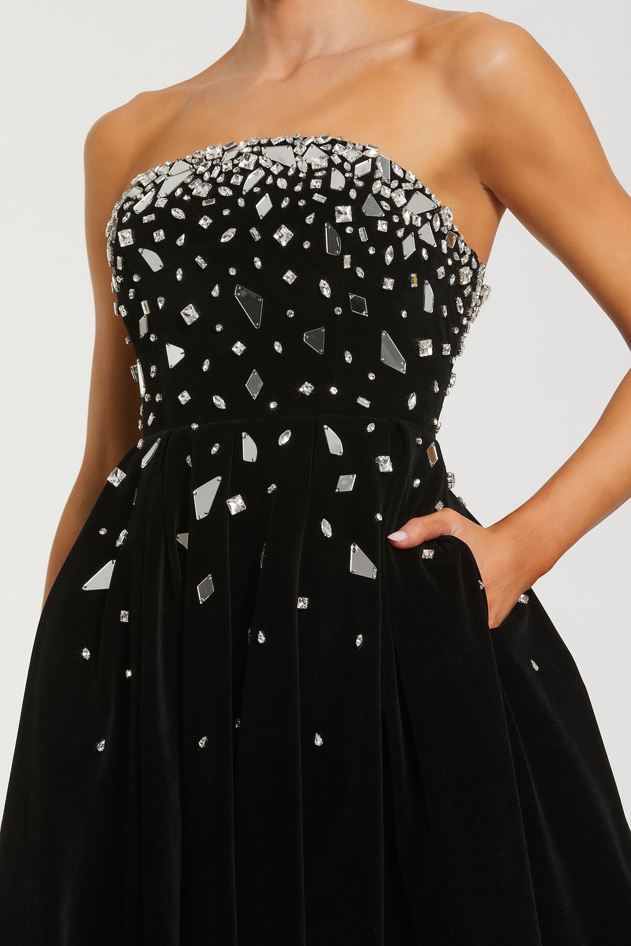 Black Velvet Embellished A-Line Strapless Midi Party Wear Dress by Mac  Duggal at Pernia's Pop Up Shop 2026