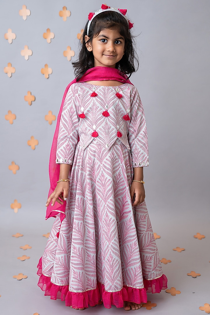 Grey Organic Cotton Mughal Printed & Tassel Embroidered Lehenga Set For Girls by Mi Dulce An'ya at Pernia's Pop Up Shop