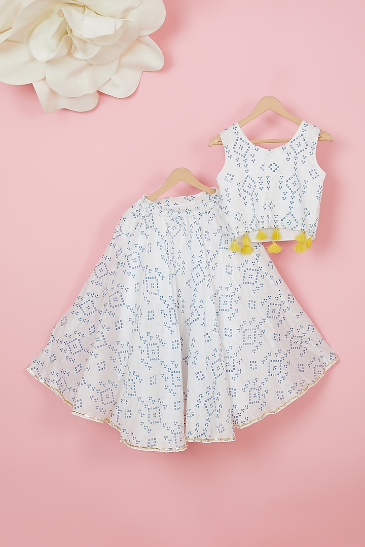 White Organic Cotton Bandhej Printed Lehenga Set For Girls by Mi Dulce An'ya at Pernia's Pop Up Shop