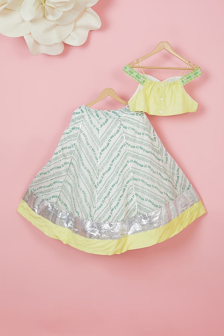 White Organic Cotton Printed Lehenga Set For Girls by Mi Dulce An'ya at Pernia's Pop Up Shop