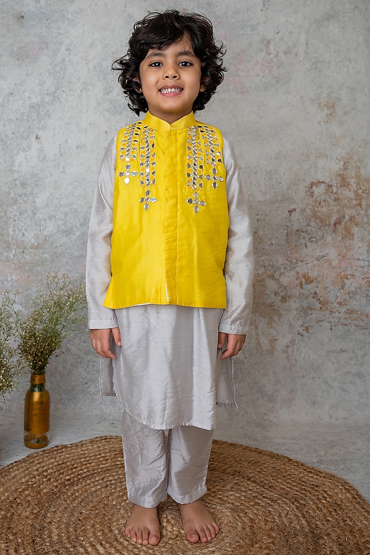 Yellow Handwoven Chanderi Mirror Embroidered Nehru Jacket Set For Boys by Mi Dulce An'ya