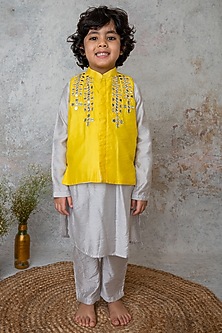 product-color-Yellow