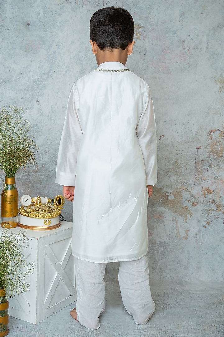 Ivory Organic Cotton & Handwoven Chanderi Mirror Embroidered Kurta Set For Boys by Mi Dulce An'ya at Pernia's Pop Up Shop