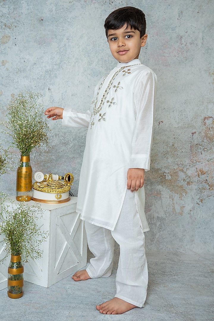 Ivory Organic Cotton & Handwoven Chanderi Mirror Embroidered Kurta Set For Boys by Mi Dulce An'ya at Pernia's Pop Up Shop