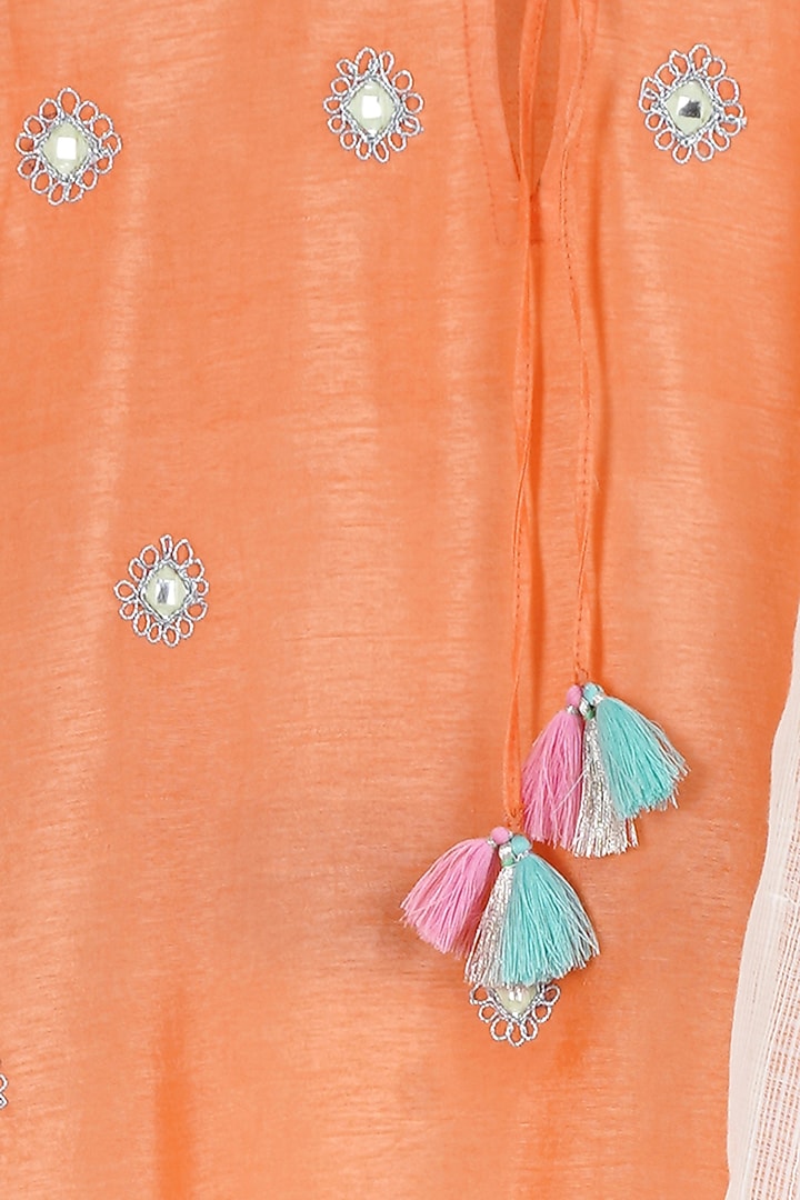Peach Embroidered Kurta Set For Girls by Mi Dulce An'ya at Pernia's Pop Up Shop