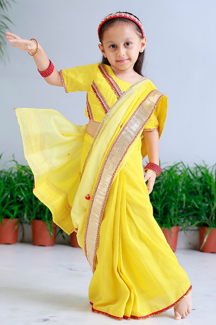 Yellow Handwoven Chanderi Embroidered Pre-Draped Saree Set For Girls by Mi Dulce An'ya at Pernia's Pop Up Shop