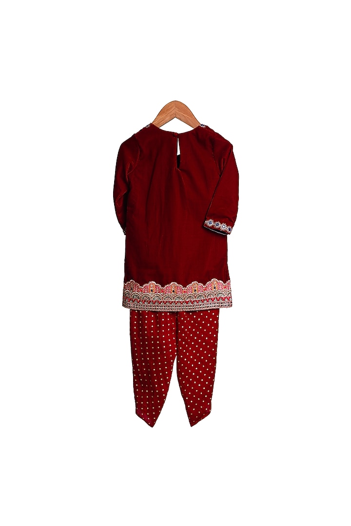 Maroon Embroidered Kurta Set For Girls by Mi Dulce An'ya at Pernia's Pop Up Shop