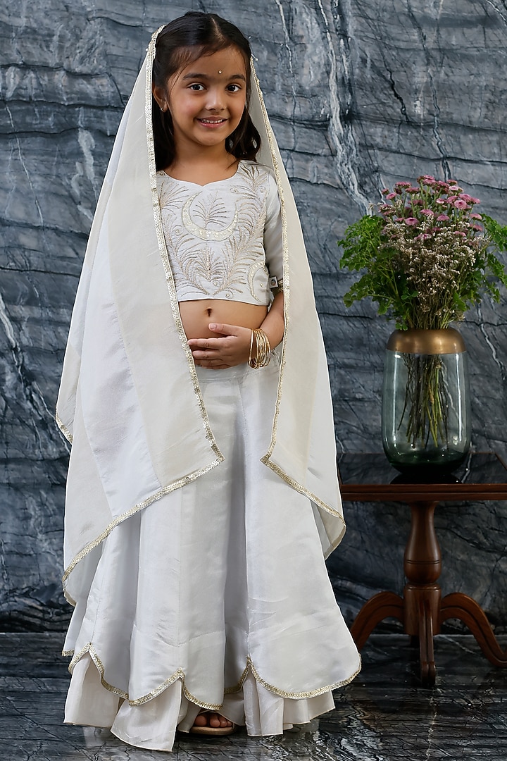 Silver Pure Tissue Lehenga Set For Girls by Mi Dulce An'ya at Pernia's Pop Up Shop