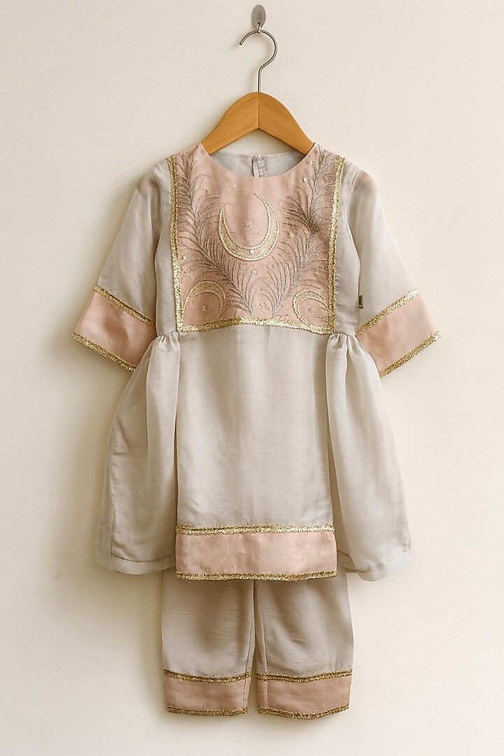Silver Pure Tissue Kurta Set For Girls by Mi Dulce An'ya at Pernia's Pop Up Shop