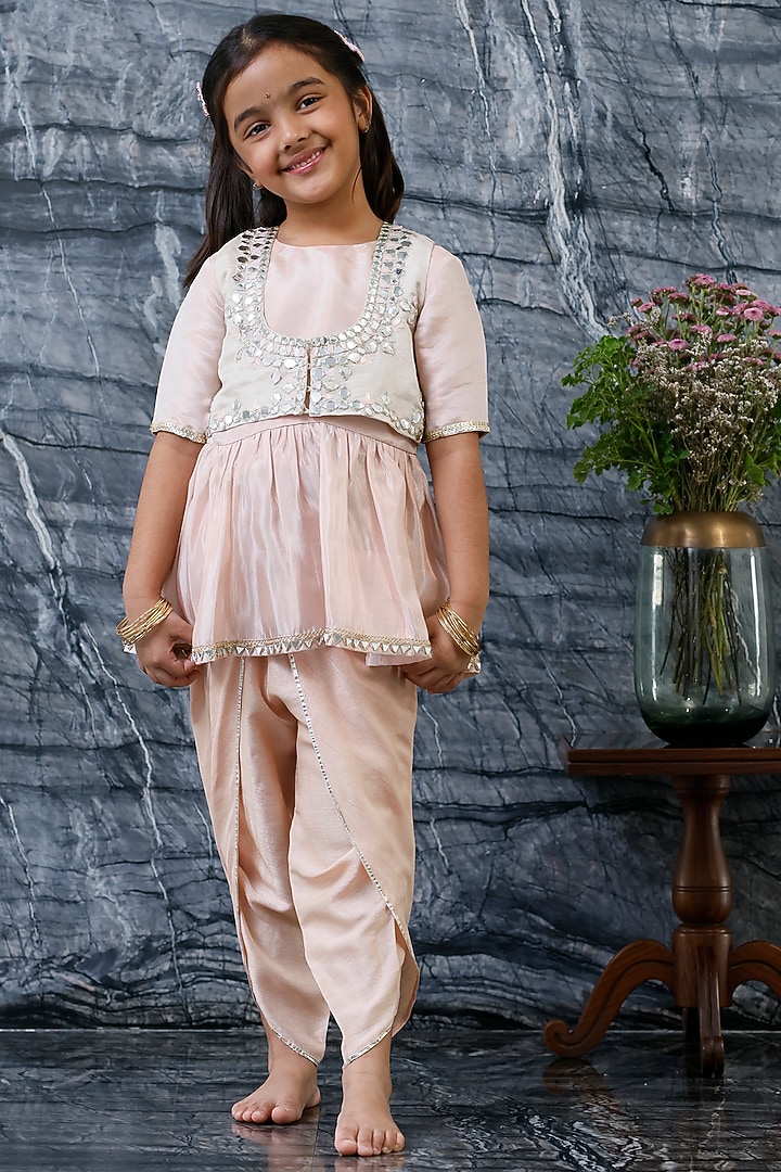Pink Pure Tissue Embroidered Jacket Set For Girls by Mi Dulce An'ya at Pernia's Pop Up Shop
