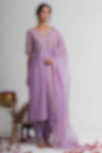 Lavender Pure Silk Chanderi Hand Embroidered Kurta Set by Muditaa By Urmila at Pernia's Pop Up Shop